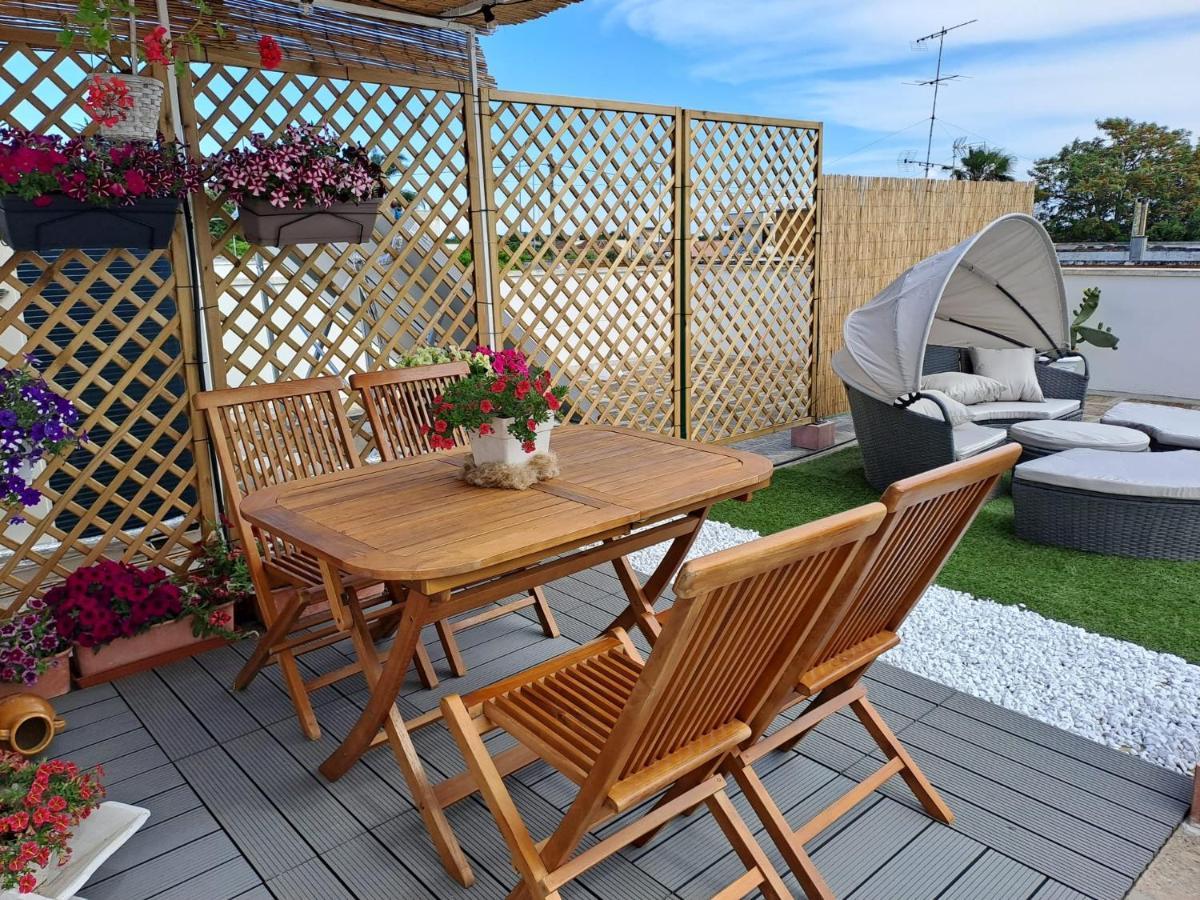 La Terrazza Di Zoe - Castromediano Villa Cavallino di Lecce Exteriör bild